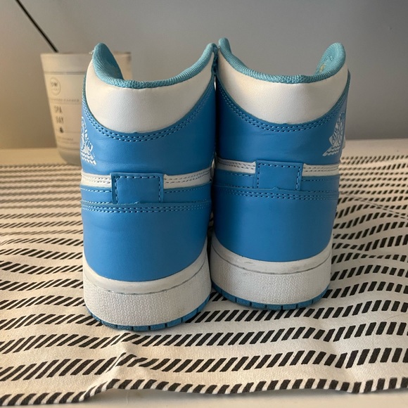 Air Jordan 1’s - Picture 4 of 4
